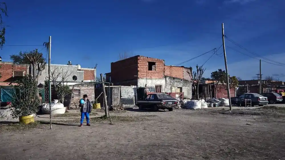 Los números de la pobreza en la gestión de Javier Milei, según el Indec.