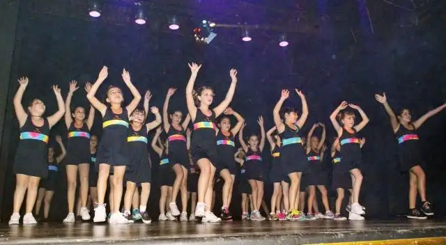 “A Bailar” en el Teatro Italia