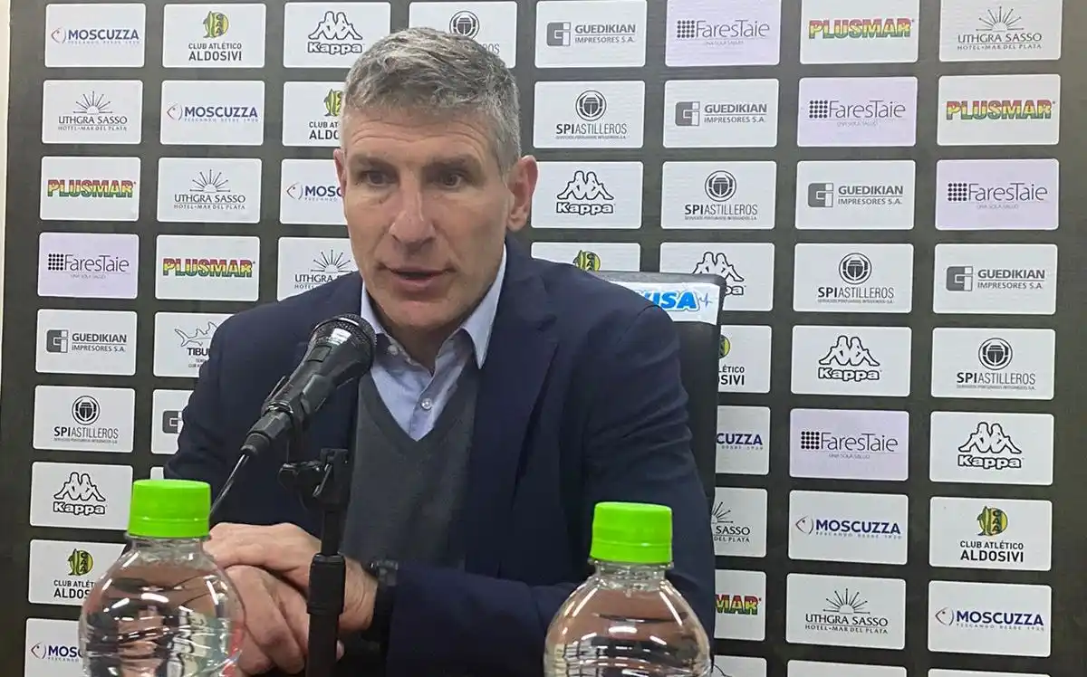 Martín Palermo: “De la estructura defensiva, debemos encontrar la elaboración”