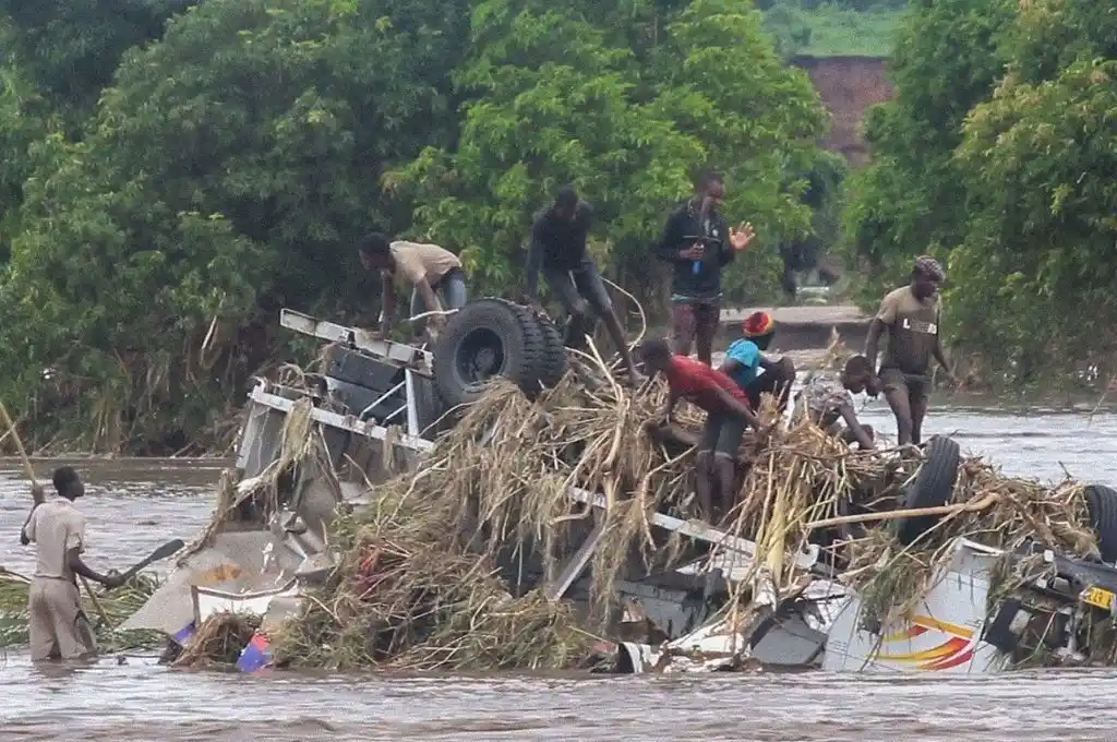 Tormenta tropical deja al menos 88 muertos en el sudeste de África