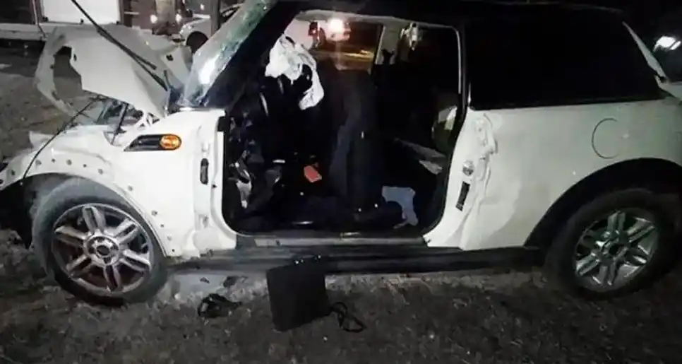 Choque fatal del Mini Cooper: el desgarrador testimonio del vecino que encontró a los chicos