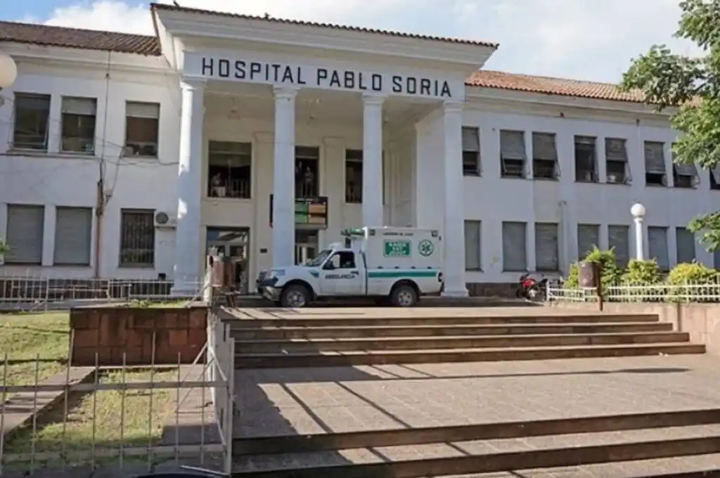 Paciente rebelde: se fugó del hospital y fue hallado ensangrentado con una sonda puesta en el brazo