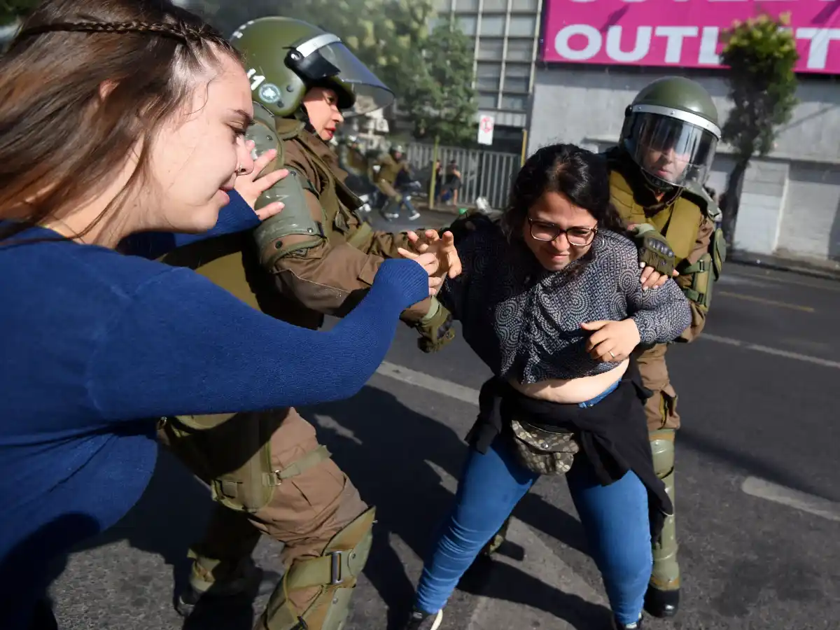 Chile: detienen a 50 personas durante la primera misa del Papa 