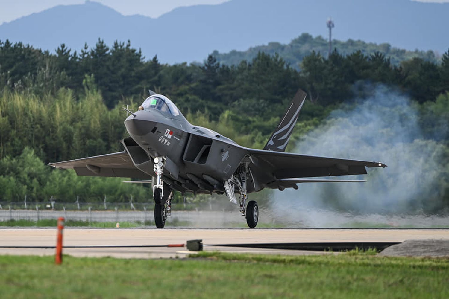 Corea del Sur inicia el desarrollo de un motor para sus futuros aviones de combate