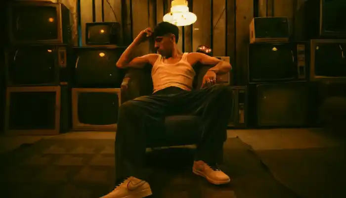 El videoclip fue grabado en distintos lugares de la ciudad. Foto: Blackcat.