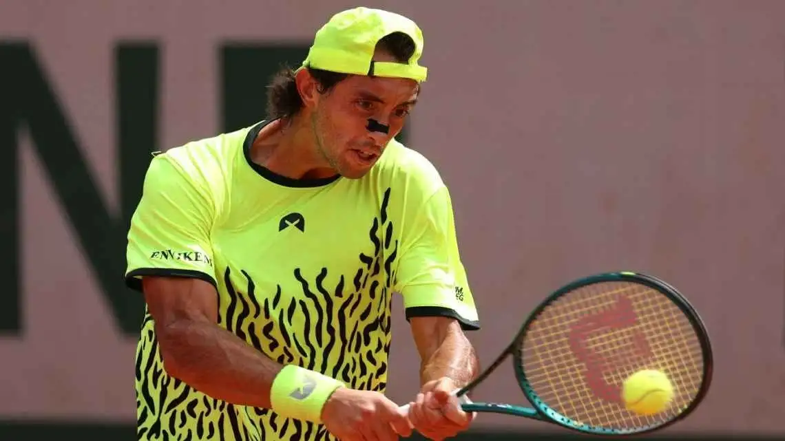 Tirante luchó pero no pudo ante Dzhumur