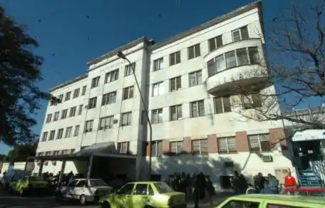 Piden que se investigue la compra de Oxaprost en el Iturraspe