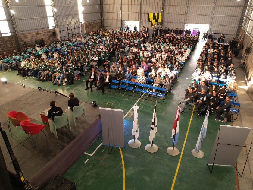 Más de quinientos alumnos participaron de primer seminario sobre transición energética