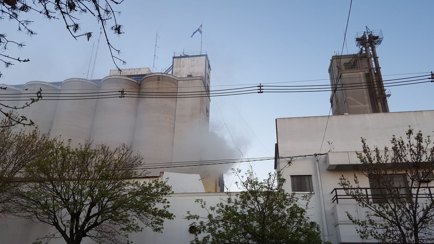 Incendio en una fábrica céntrica