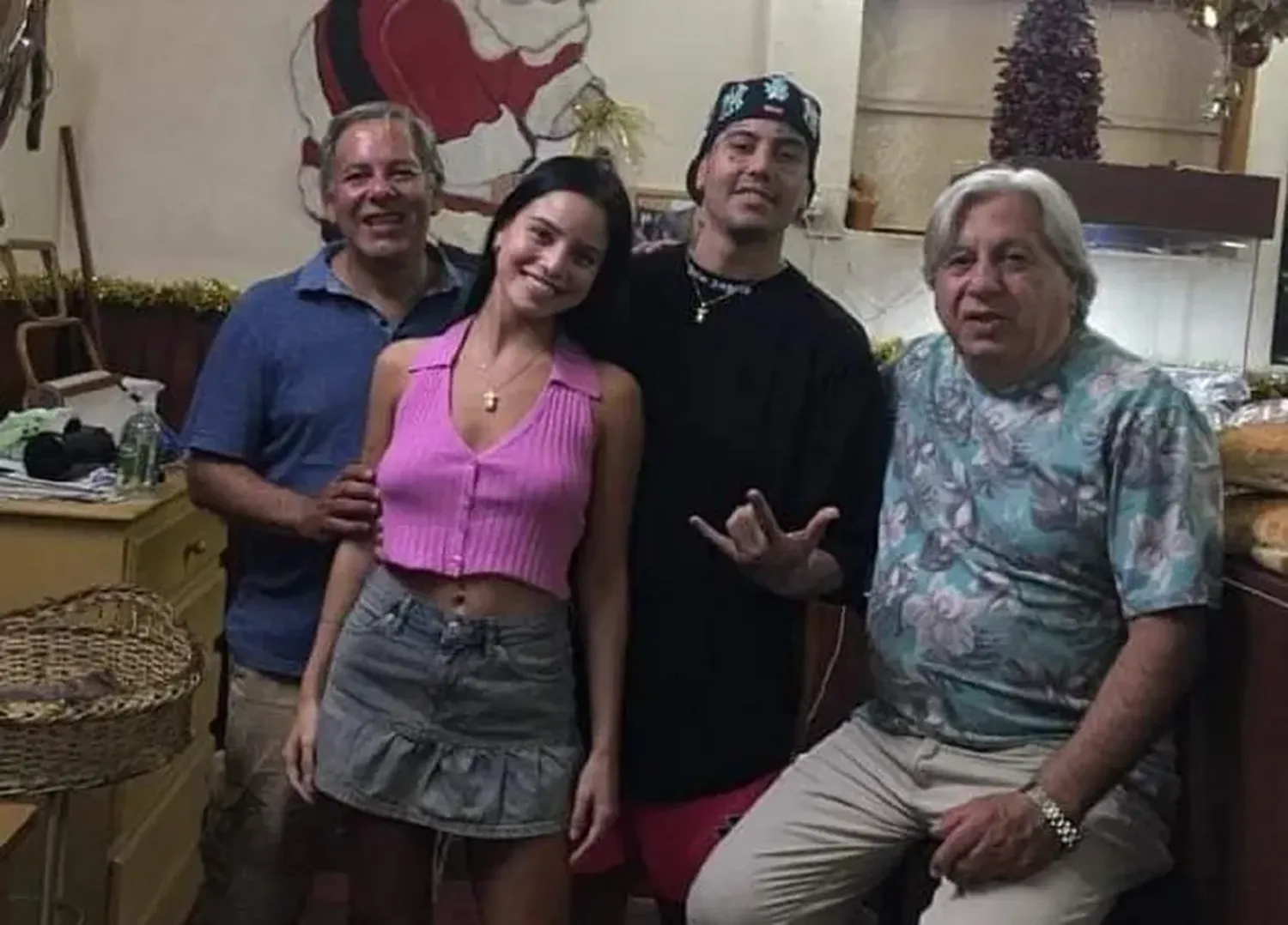 Emilia Mernes y Duki, de visita en Entre Ríos