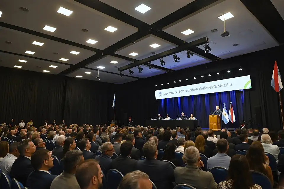 Rogelio Frigerio inauguró el 147° período de sesiones con un mensaje de orden fiscal y desarrollo