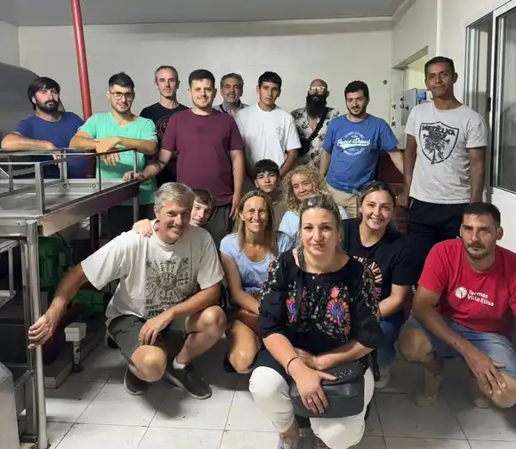 Cierre del Curso de Iniciación Apícola de INTA Chascomús en Colmenares Royesol