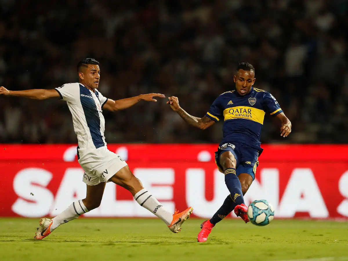 Boca va por una victoria clave