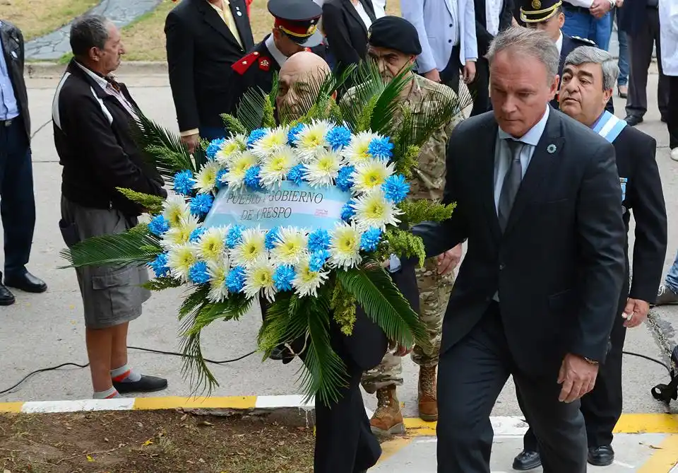 Schneider sostuvo que los argentinos debemos seguir luchando por esta causa que es de todos