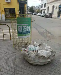 Realizaron el vaciado y reposiciones de Contendores Específicos de Botellas