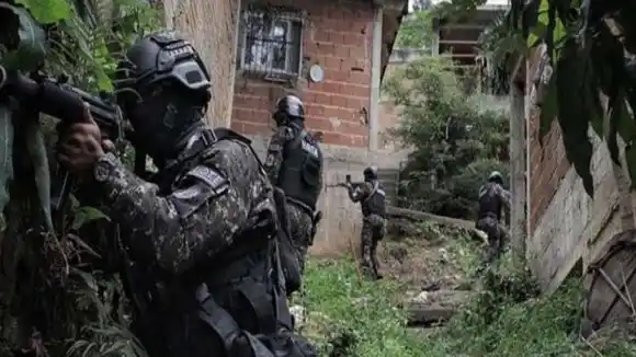 ARDE LA VEGA: las Faes realizan operativo para atrapar a delincuentes que mantienen el terror en la parroquia