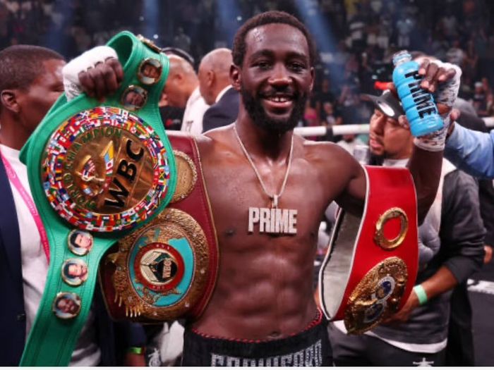 Crawford hizo historia y destronó a “Canelo” Alvarez