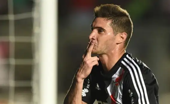 El futuro de Alario: "Si llega una buena oferta del exterior, se va", aseguró su representante