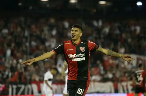 Newells oficializó la venta de Nicolás Castro al fútbol de Bélgica