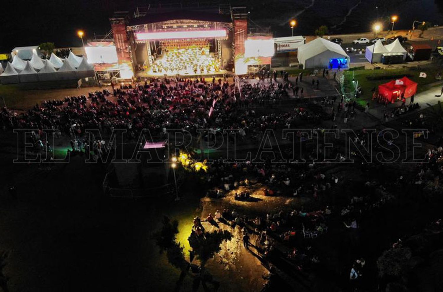 Diez mil personas disfrutaron del ensayo de la Orquesta del Colón