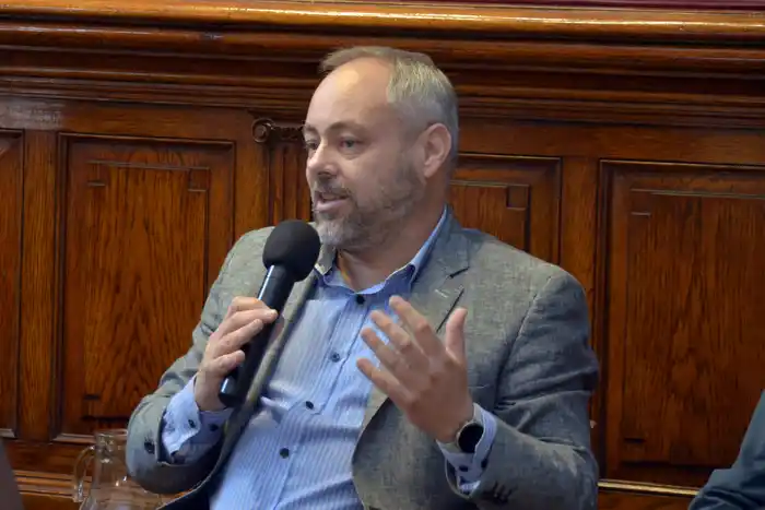 El Gobierno diseñó un Presupuesto para “cumplir con los compromisos”