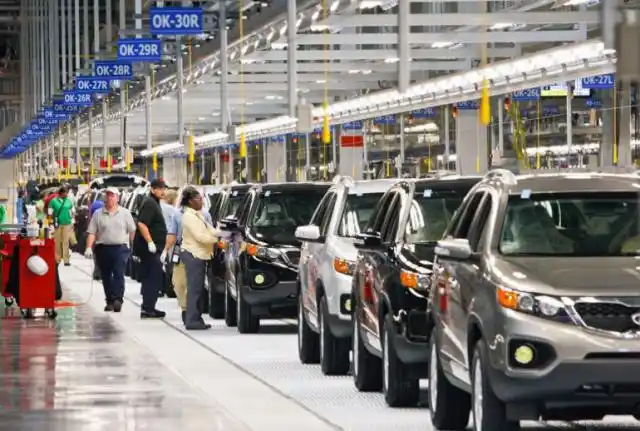Lanzan préstamos prendarios atados a la inflación para comprar autos