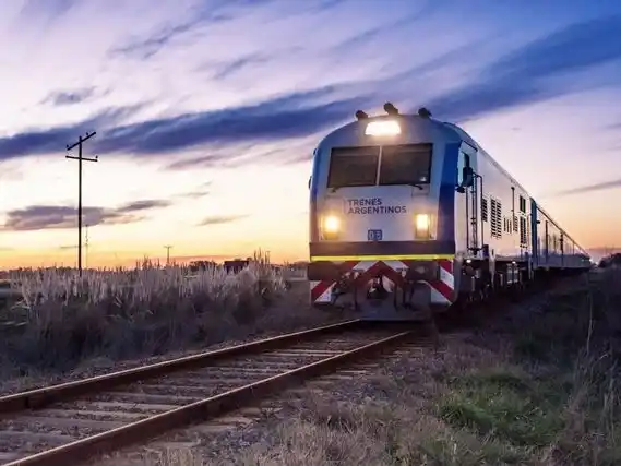 La reciente suspensión de los servicios se produce por tiempo indeterminado.