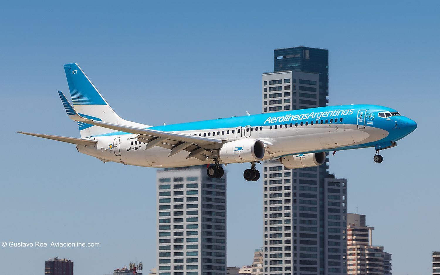 Aerolíneas Argentinas incrementa sus vuelos a Brasil desde Buenos Aires y reanuda sus vuelos a Florianópolis