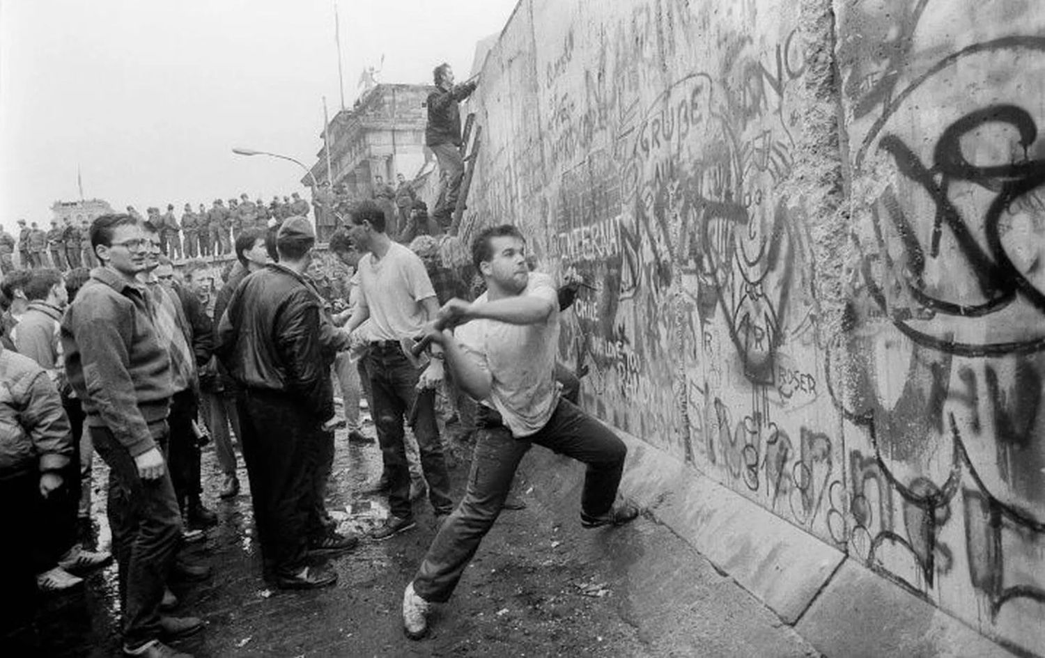 El Muro de Berlín: el “invento” oprobioso de un régimen paranoico