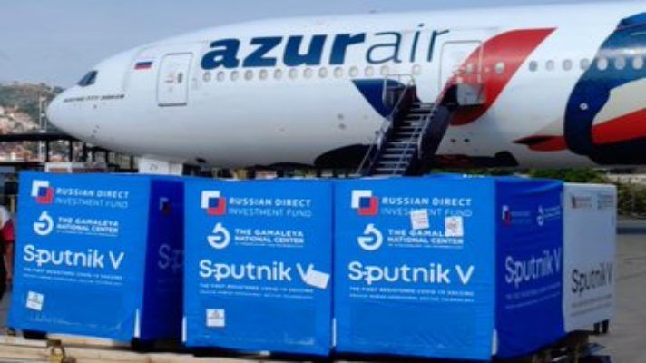 ¿LOGRARÁN LA META? Llega otro cargamento de vacunas rusas contra la COVID-19 a Venezuela