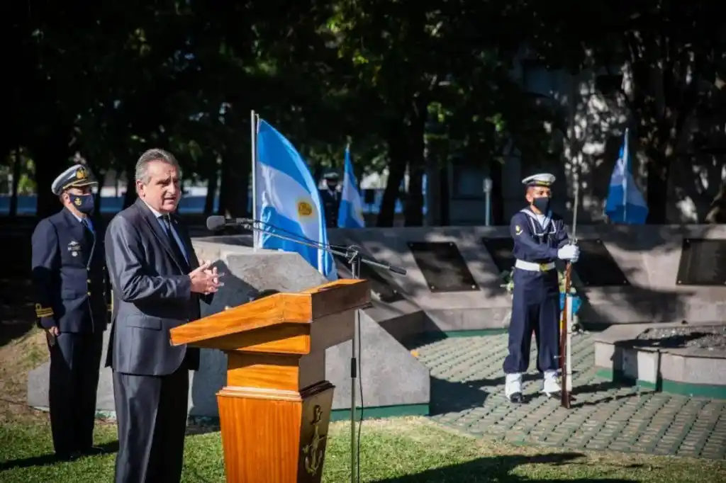 "La ocupación es inadmisible", dijo Rossi al recordar a las víctimas del General Belgrano 