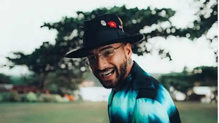 Maluma se muestra con su ¿nueva novia?