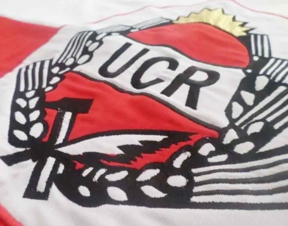 La Asamblea de Radicales Autoconvocados de Santa Fe se manifestó contra el Presidente