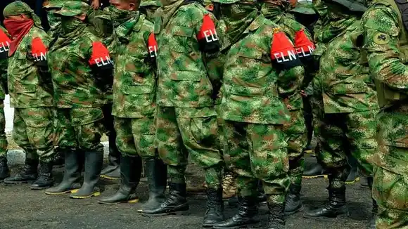 ¡COLOMBIA DICE QUE SE REFUGIAN EN VENEZUELA! ELN ataca oleoducto en Catatumbo y mata a tres militares