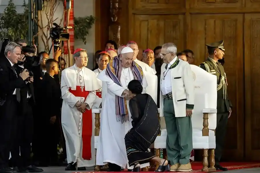 El papa Francisco llegó a Dili, capital de Timor Oriental.