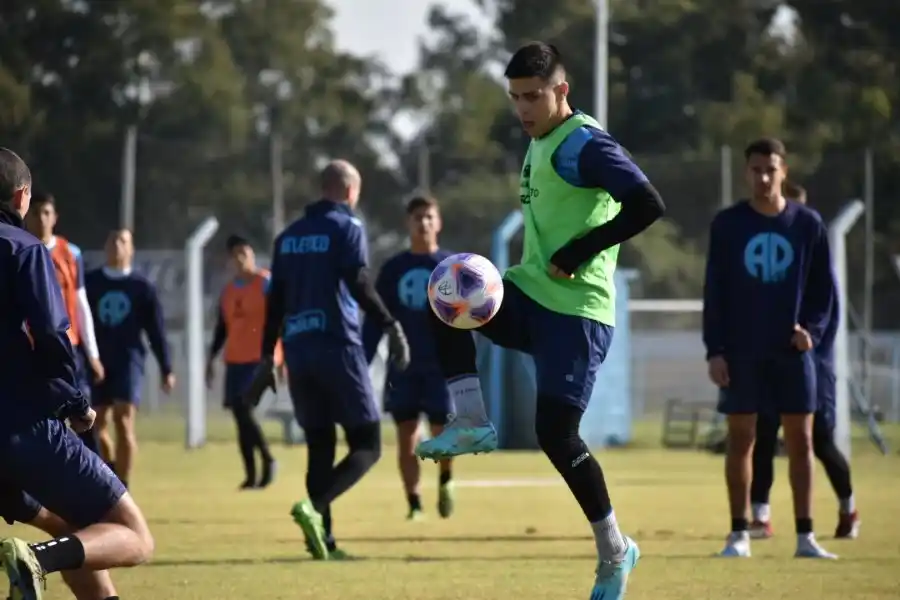 Árbitros para la fecha de la Primera Nacional