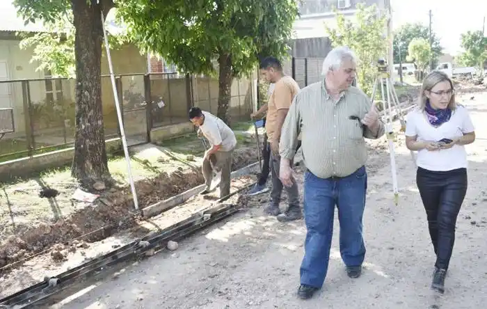 CAFESG inició la iluminación del acceso a Pueblo Liebig