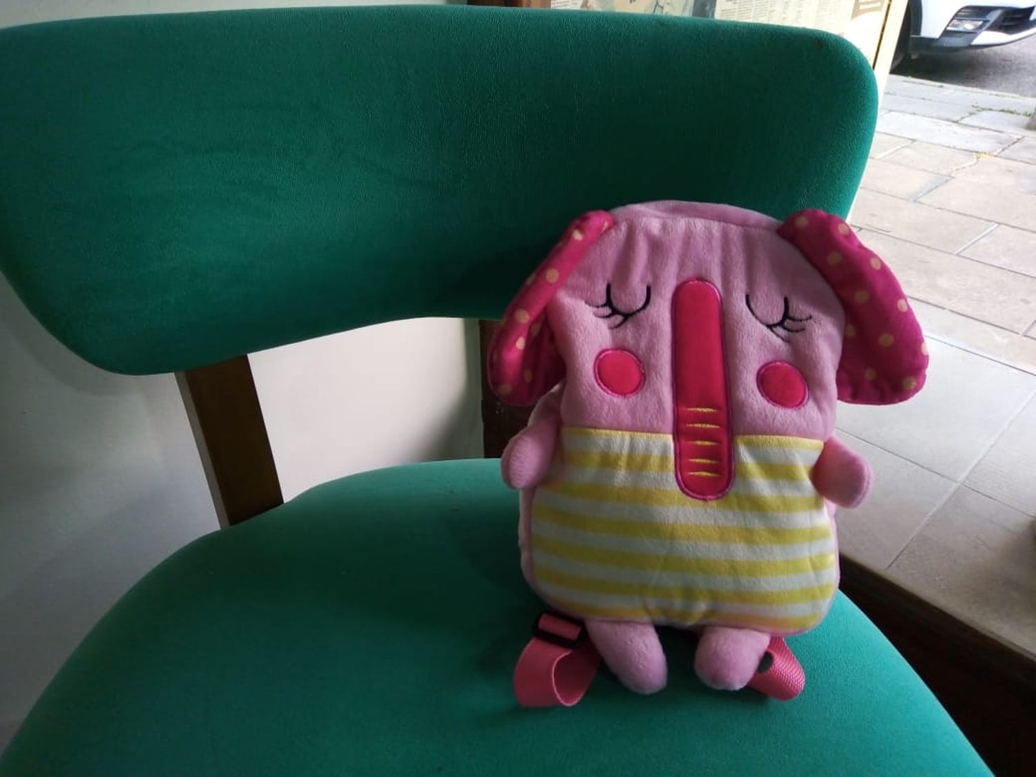 Mochila de bebé encontrada en plaza Constitución