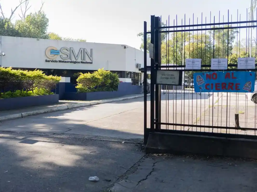 El Servicio Meteorológico confirmó el paro de este jueves: advierten posibles demoras en vuelos