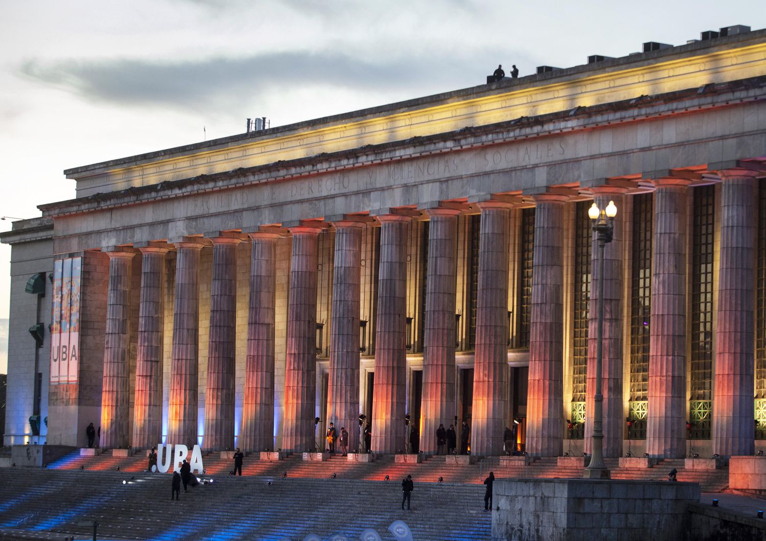 La Facultad de Derecho espera al segundo debate.