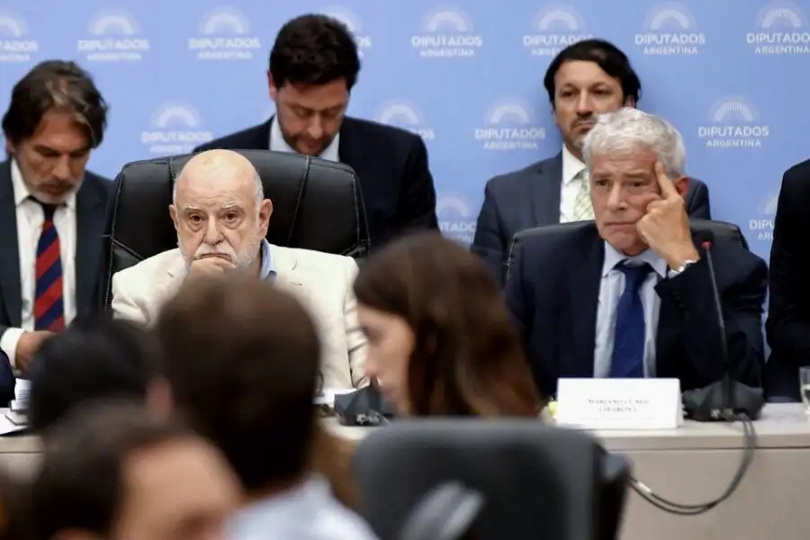 El Procurador del Tesoro, Rodolfo Barra, junto al ministro de Justicia, Mariano Cúneo Libarona, durante la reunión. Imagen: NA