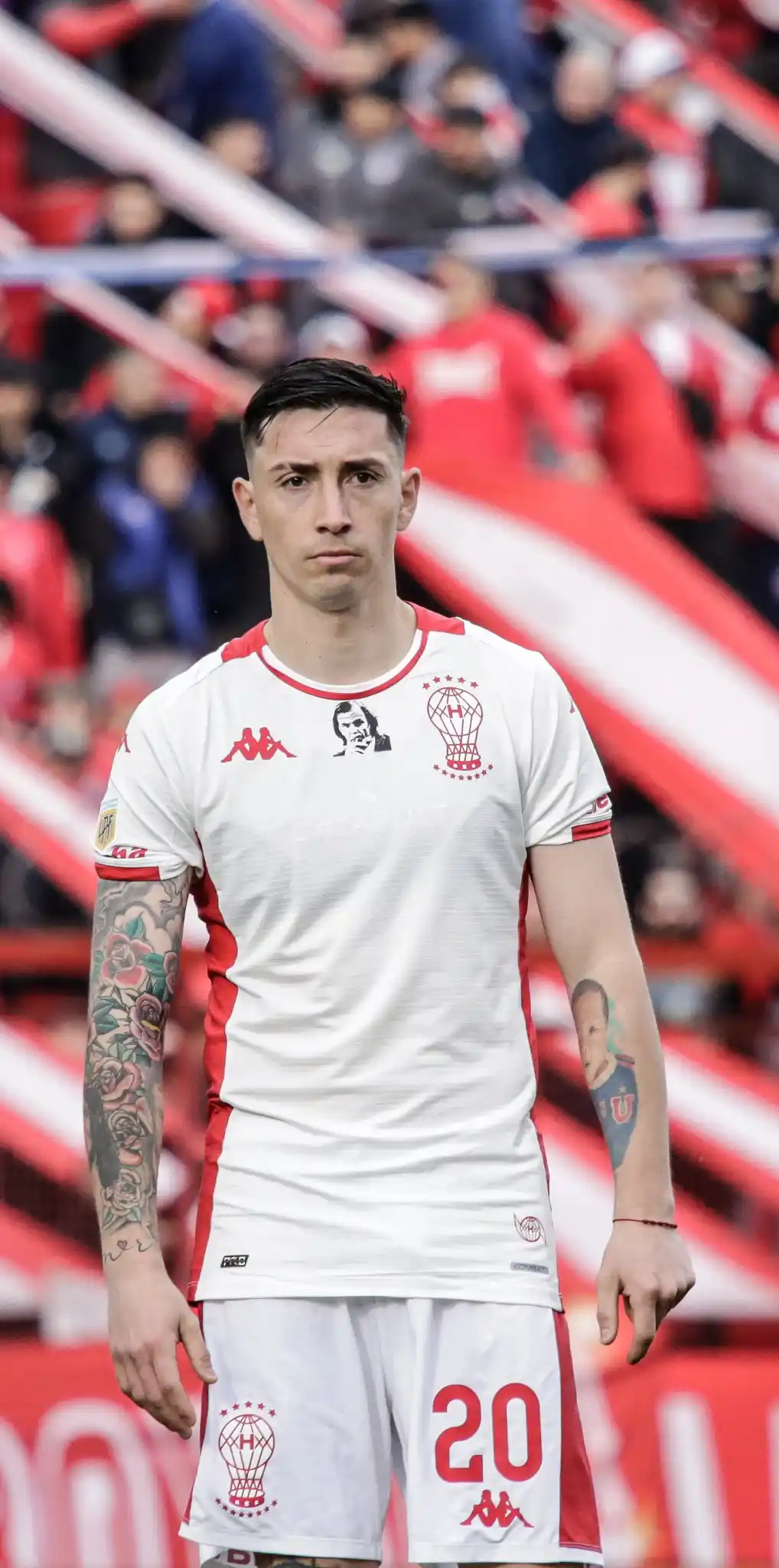 El chileno Echeverría es uno de los mediocampistas de Huracán.
