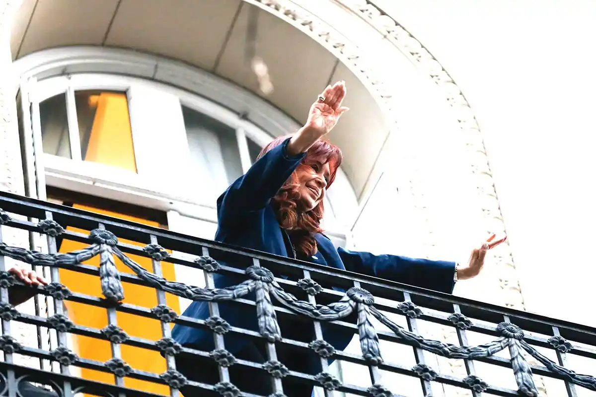Cristina Kirchner en el balcón