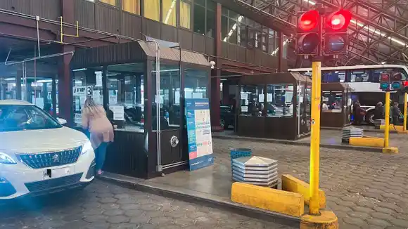 Migraciones reforzó la atención en aeropuertos, puertos y pasos fronterizos