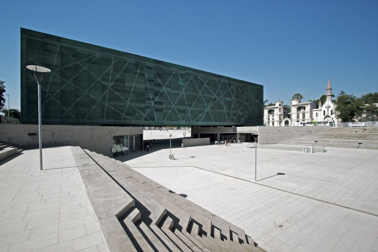 Jóvenes chilenos reviven el golpe en el Museo de la Memoria