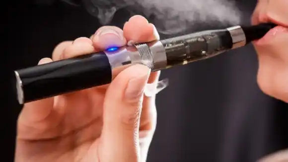 Ministerio de Ciencia y Tecnología regula venta y fabricación de cigarrillos electrónicos