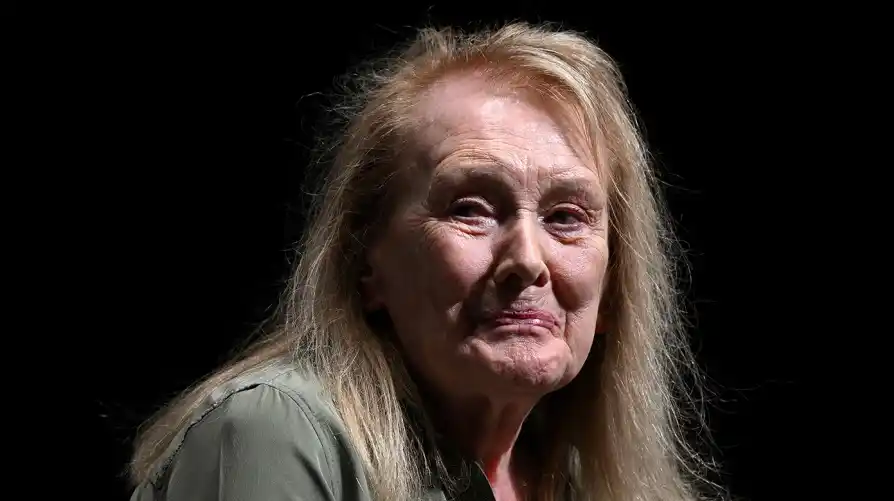 La escritora francesa Annie Ernaux ganó el Premio Nobel de Literatura