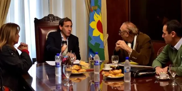 Garro recibirá 15 ambulancias y un subsidio para garantizar sueldos del SAME