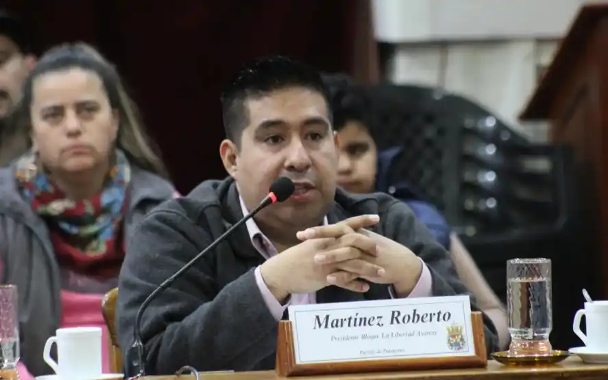 Desde el peronismo aguardan la firma del concejal Martínez para que proyecto sea debatido en el HCD. Foto: Argensur