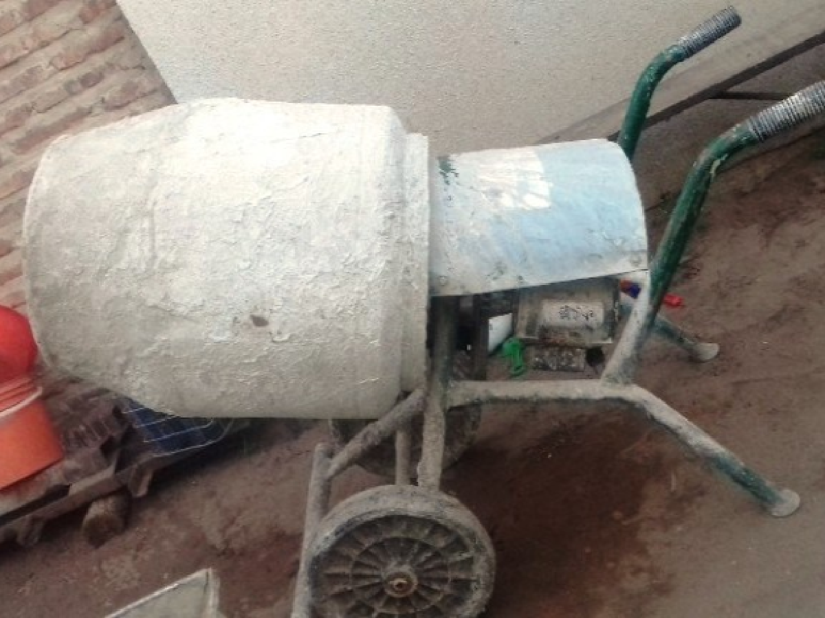 Un joven fue detenido por robar una máquina hormigonera 